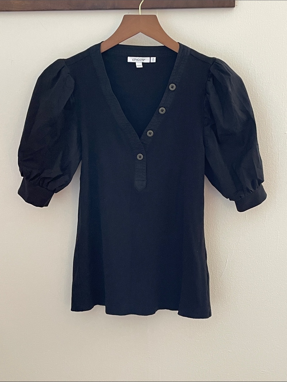 Chico’s Black Puff Sleeve Ribbed Top Size 0 Small